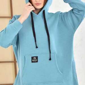 Hanorac gros vatuit oversize Bleu este confecționat din bumbac de calitate superioară. Iți oferă confortul termic necesar în sezonul rece.