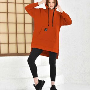 Hanorac gros vatuit oversize Rosu este confecționat din bumbac de calitate superioară. Iți oferă confortul termic necesar în sezonul rece.