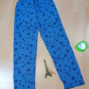 Pantaloni Dama Vatuiti Marimi Mari Albastru sunt confectionati din bumbac premium. Croiala lejeră și material delicat sunt perfecte pentru confortul tău!