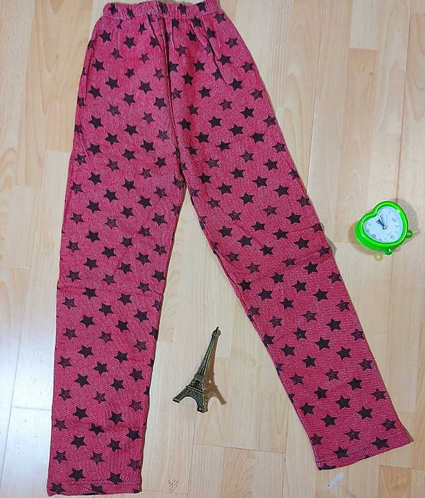 Pantaloni Dama Vatuiti Marimi Mari Fucsia sunt confectionati din bumbac premium. Au croială lejeră și material delicat, perfecte pentru confortul tău!