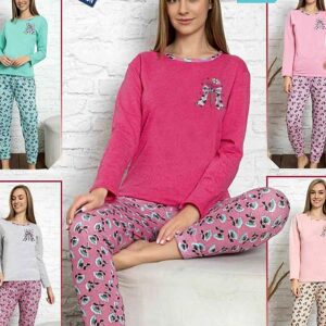 Pijama Lunga Femei Bumbac Vatuit din bumbac gros. Setul conține bluză și pantaloni lungi cu imprimeu floral. Confort si calitate la preturi accesibile!