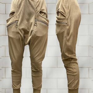 Pantaloni Dama Catifea Urban Cargo Crem sunt confectionati din catifea fina. Au croiala moderna cu buzunare. Sunt lejeri si versatili la un pret accesibil.