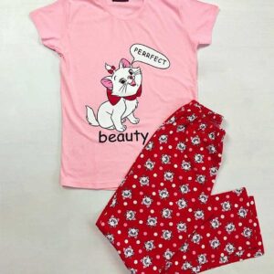 Pijama Bumbac Pantaloni Lungi Rosu/Roz confectionata din bumbac 100%. Pantalonii si bluza sunt lejere si viu colorate. Perfect pentru fete alintate!