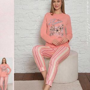 Pijama Lunga Dama Bumbac Flower Roz din bumbac. Setul conține bluza si pantaloni lungi, au croiala lejera. Este ideala pentru nevoile tale!